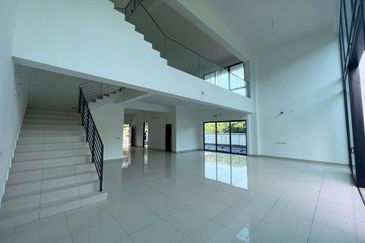 Under Valued | Perdana Height Shah Alam Semi D & Bungalow