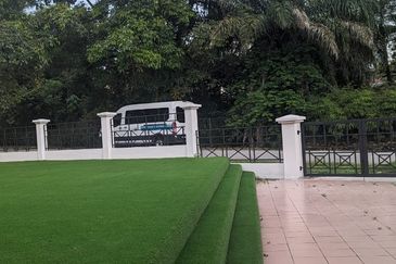 Seksyen 3, Bandar Country Homes