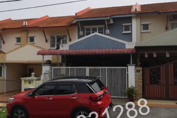 { Facing Padang ] Saujana Impian 18x55, 2 Storey Terrace House