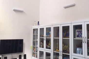 [Full Renovated ] Palmwalk Sungai Long 20x70 | 2 storey Terrace House For Sale