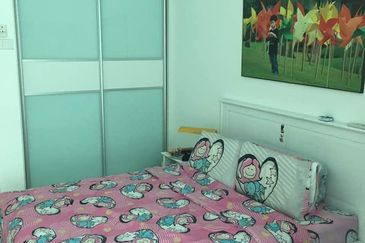 [Full Renovated ] Palmwalk Sungai Long 20x70 | 2 storey Terrace House For Sale