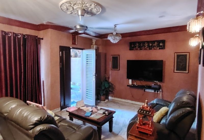 Seksyen 2, Bandar Country Homes