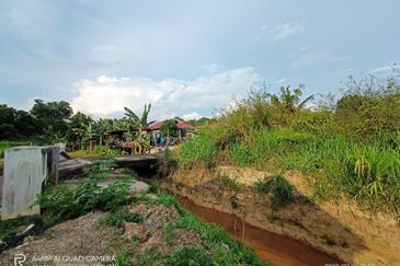 Desa Pinggiran Putra