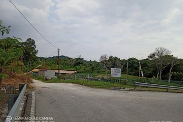 Desa Pinggiran Putra