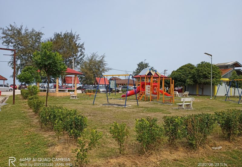 Kampung Sungai Sembilang