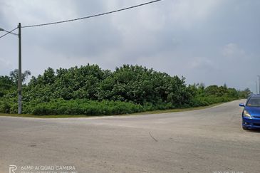 Kampung Sungai Sembilang