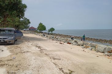 Kampung Sungai Sembilang