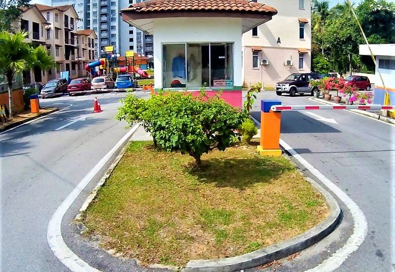 Desa Pelangi Condominium