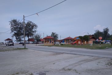 Kampung Sungai Sembilang