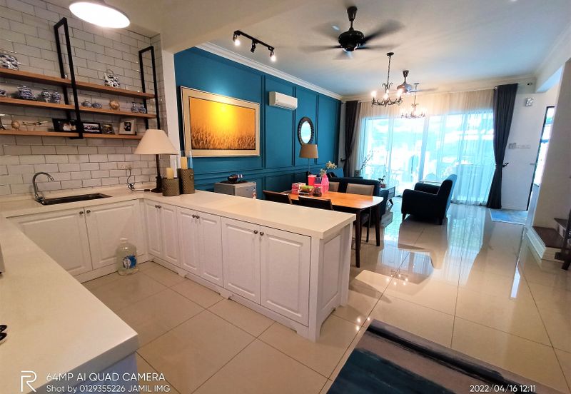 Lake Point Residence