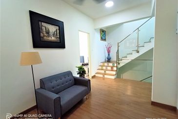 Lake Point Residence