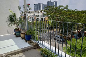 Lake Point Residence