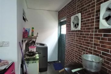 Taman Amanputra, Puchong South