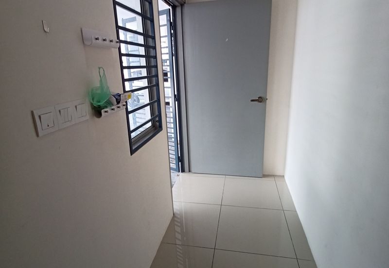 Persiaran Puncak Alam 1 