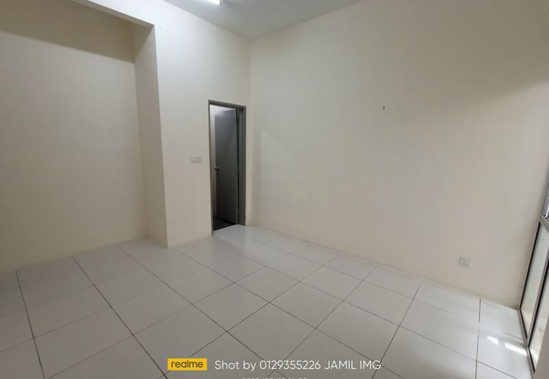 Persiaran Puncak Alam 1 