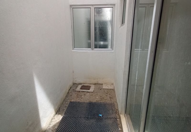 Persiaran Puncak Alam 1 