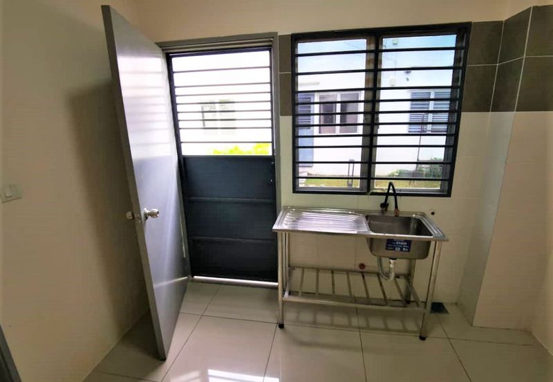 Persiaran Puncak Alam 1 