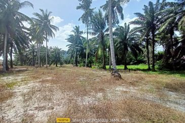 Pantai Remis @ Pengkalan Bharu