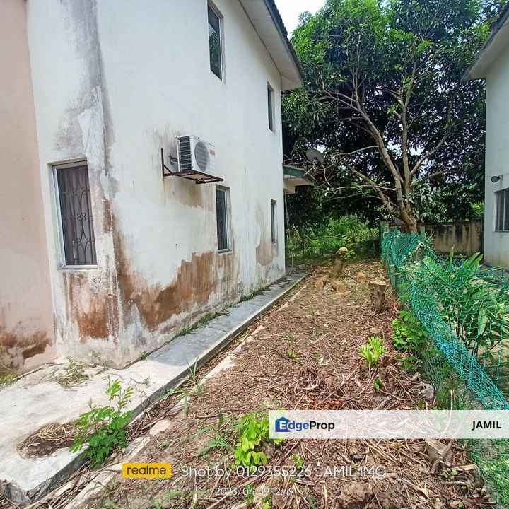 2.5-STOREY TERRACE END-LOT UNIT TAMAN AMANPUTRA URGENT SALE, Selangor, Puchong South