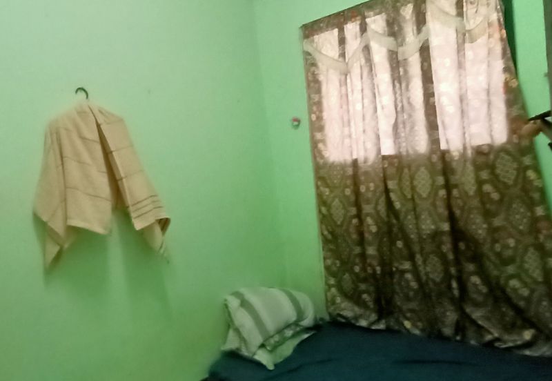 Dahlia Apartment, Putra Perdana