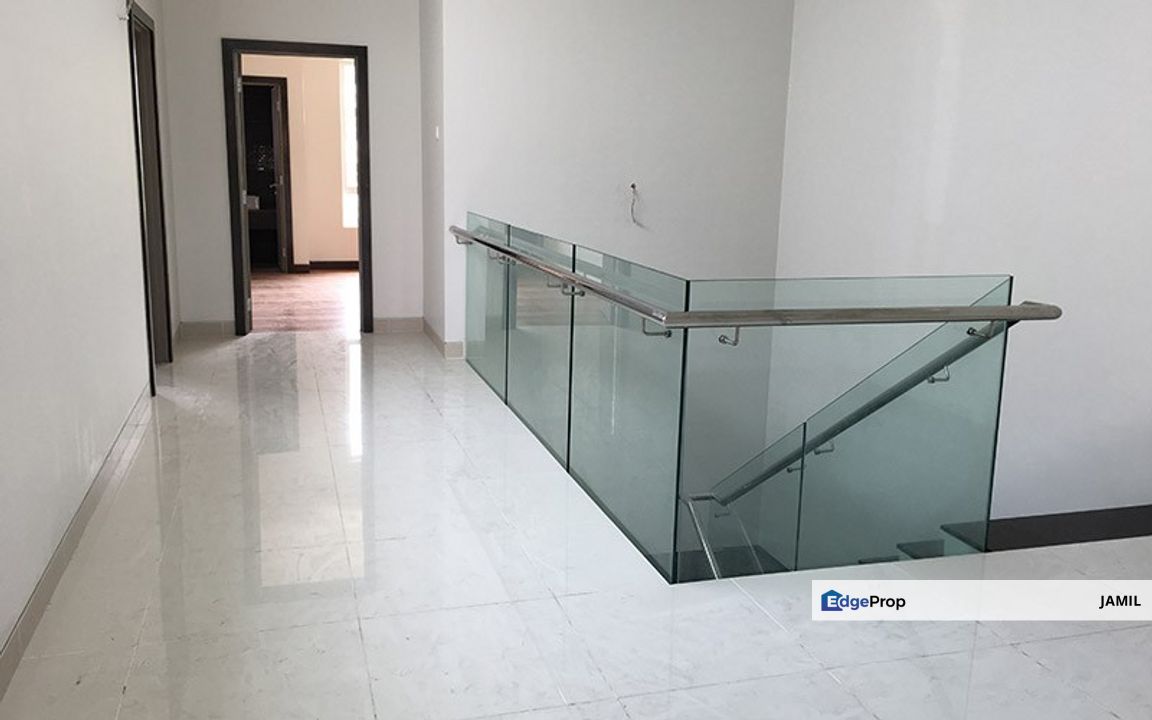 1.5 STOREY UPPER UNIT AQUA VILLA SEKSYEN 7 SHAH ALAM READY FOR OCTOBER INTAKE, Selangor, Shah Alam