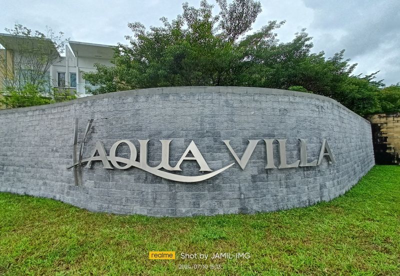 Aqua Villa