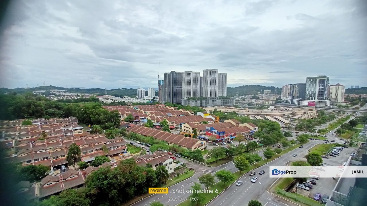 LEVEL 8 GALLERIA 2 TAMAN EQUINE NEAR LRT TO LET, Selangor, Seri Kembangan