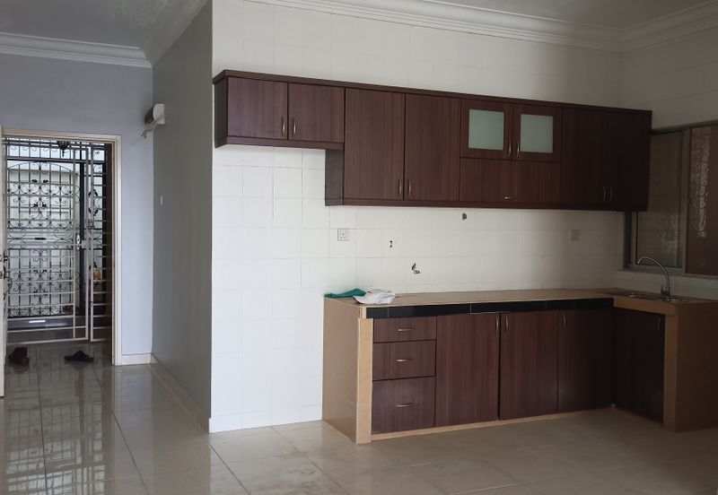 Platinum Hill Condo Pv8