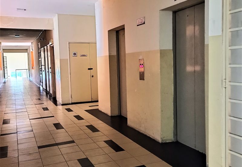 Platinum Hill Condo Pv8