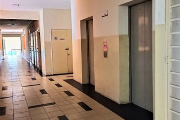 Platinum Hill Condo Pv8