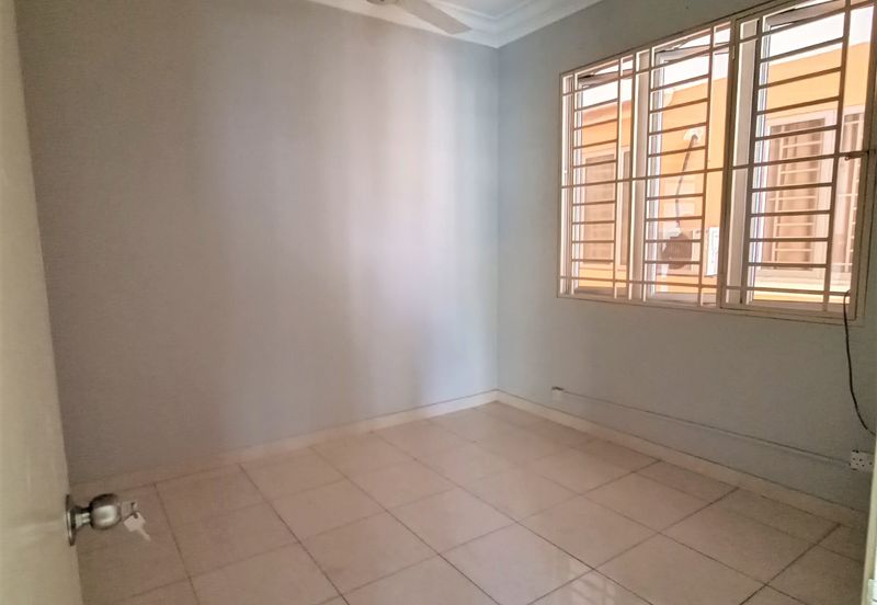 Platinum Hill Condo Pv8