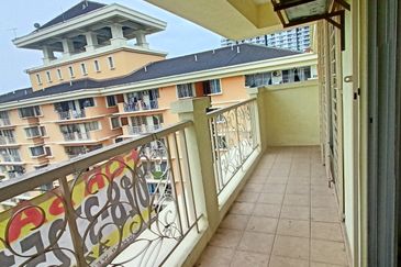 Platinum Hill Condo Pv8