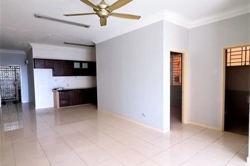 Platinum Hill Condo Pv8