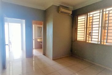 Platinum Hill Condo Pv8