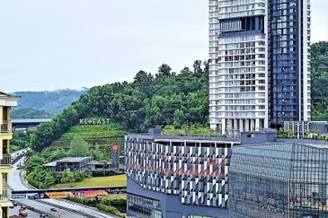 Platinum Hill Condo Pv8