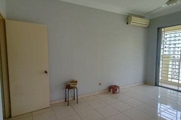 Platinum Hill Condo Pv8