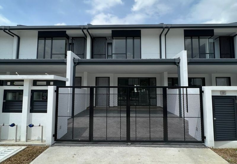 Nadira 3 @ Bukit Raja