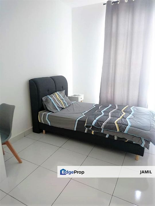 PUNCAK 7 RESIDENSI SHAH ALAM CORNER SELLING FULLY FURNISHED, Selangor, Shah Alam
