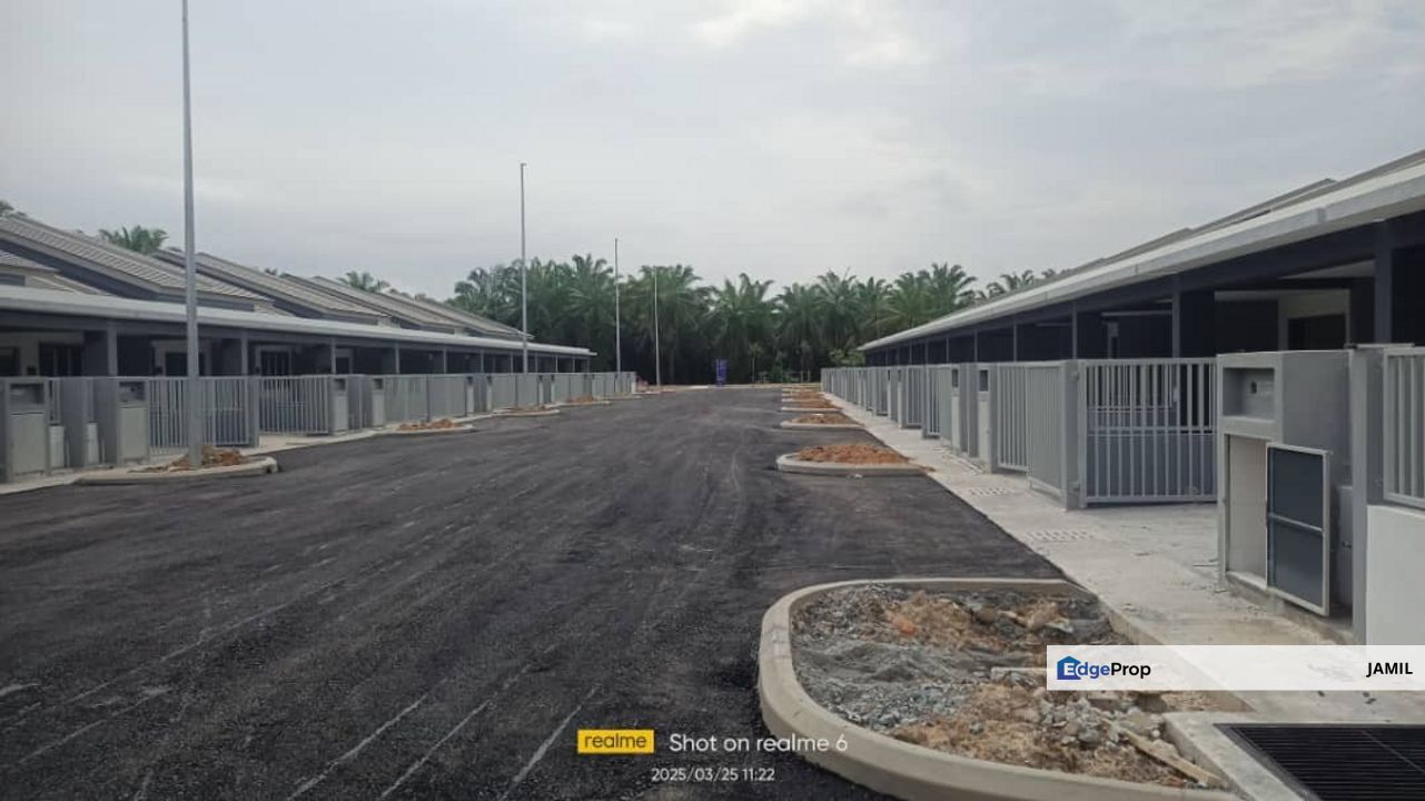 SPACIOUS LARGE NEW LAUNCH PROJECT KOTA WARISAN, Selangor, Sepang
