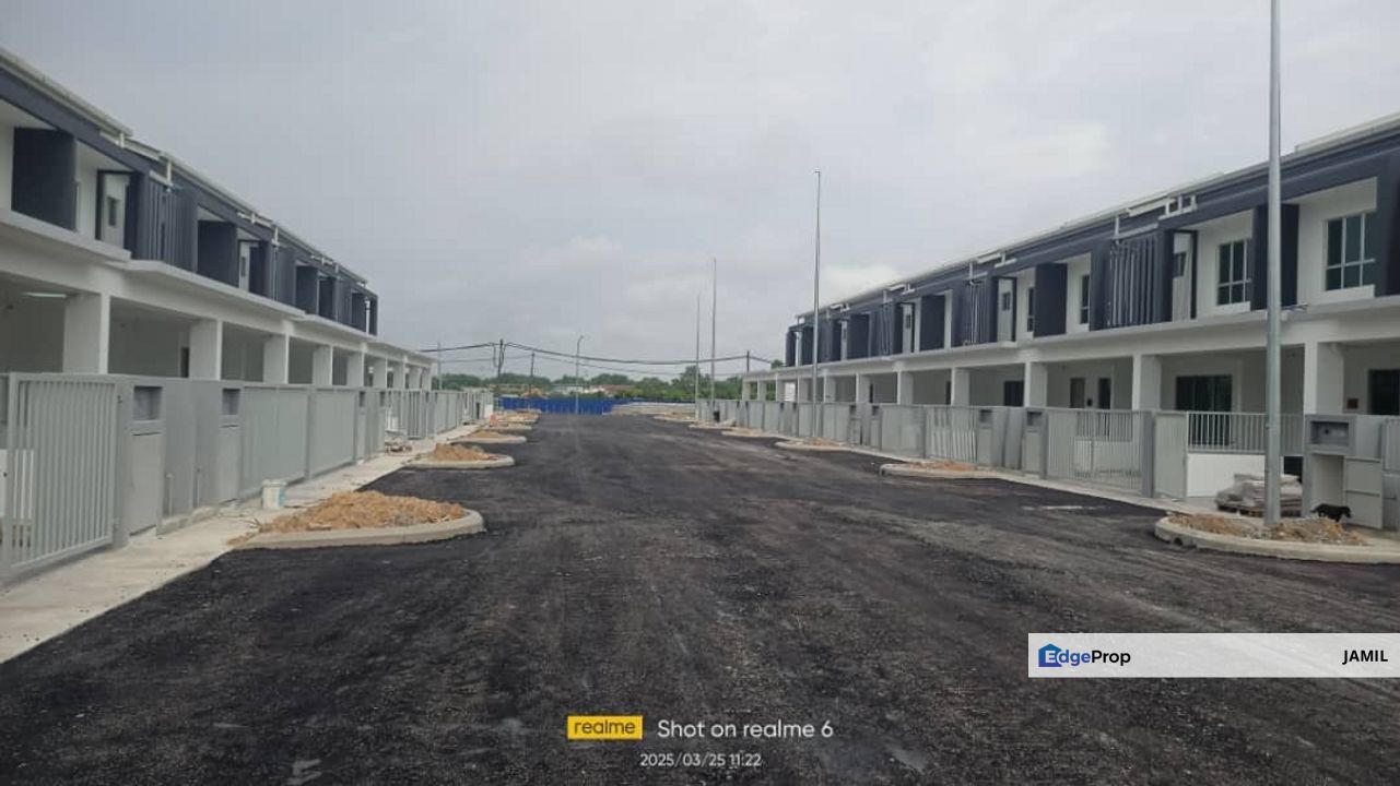 SPACIOUS LARGE NEW LAUNCH PROJECT KOTA WARISAN, Selangor, Sepang