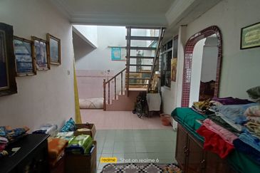 Jalan Pandamaran Jaya 10