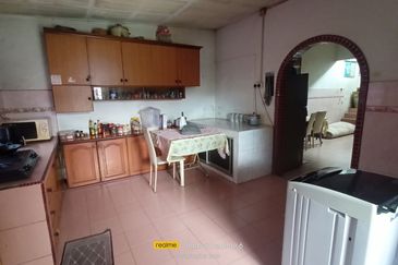 Jalan Pandamaran Jaya 10