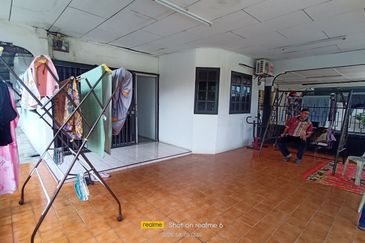 Jalan Pandamaran Jaya 10