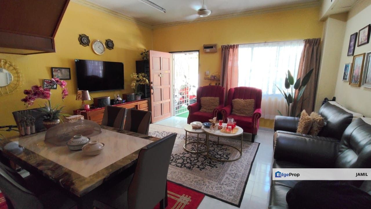 Bandar Tasik Puteri rumah teres 2 tingkat mengadap kawasan lapang untuk dijual, Selangor, Rawang