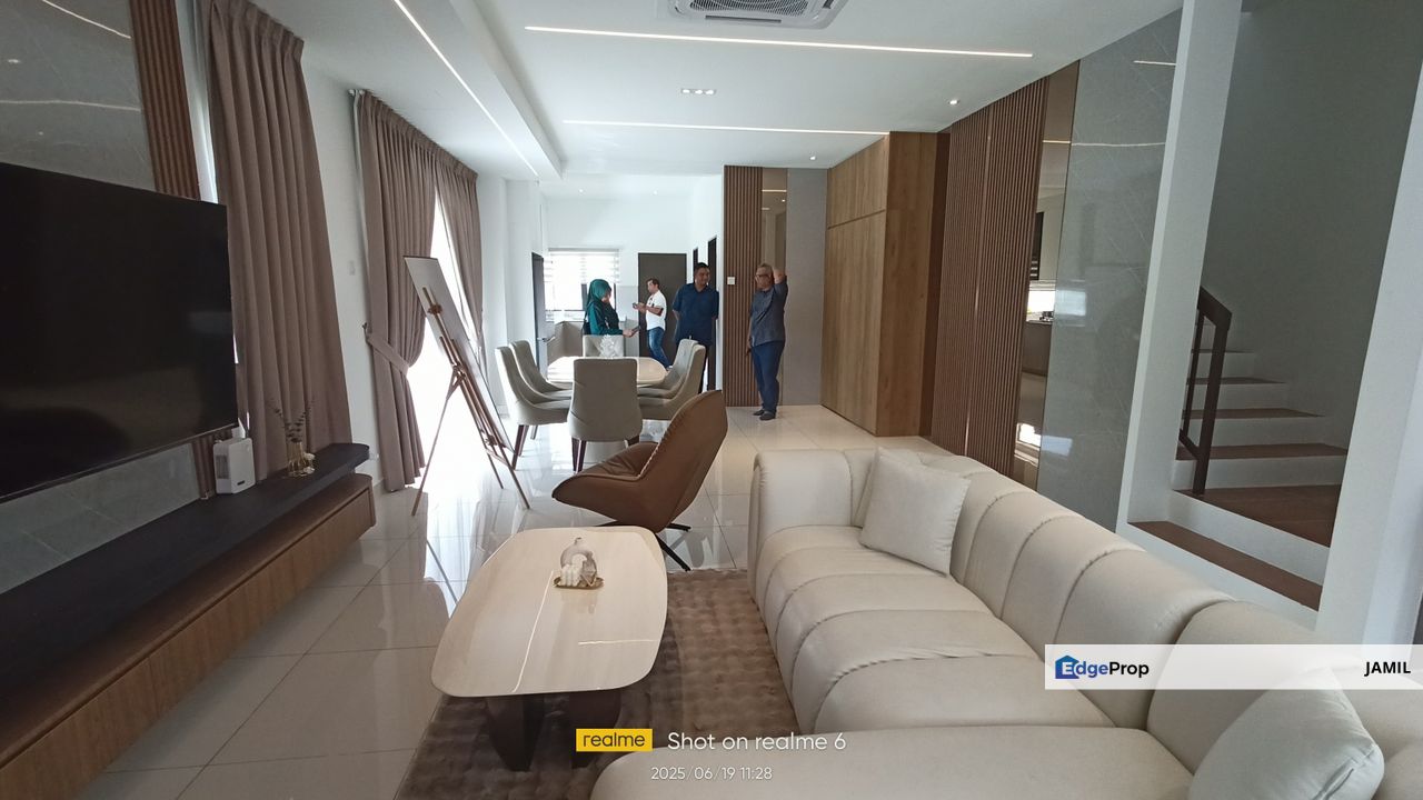 TAMAN PUNCAK AWANI SUNGAI BULOH 2-STOREY TERRACE , Selangor, Sungai Buloh