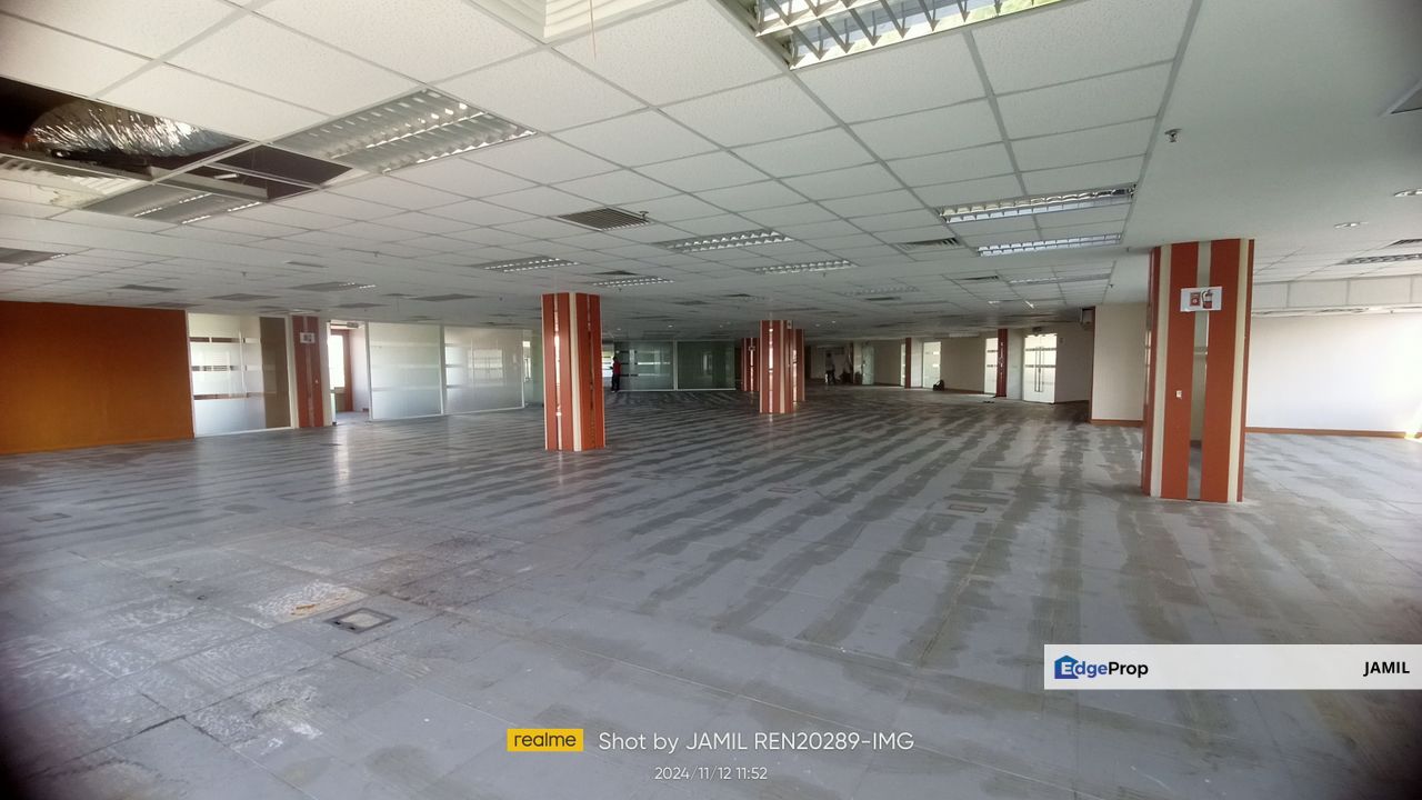 KOMPLEKS KARAMUNSING KOTA KINABALU OFFICE FOR SALE, Sabah, Kota Kinabalu