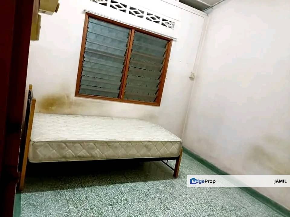 TERES SETINGKAT FULL RENOVATED INTERMEDIATE PANDAMARAN JAYA PELABUHAN KLANG, Selangor, Port Klang