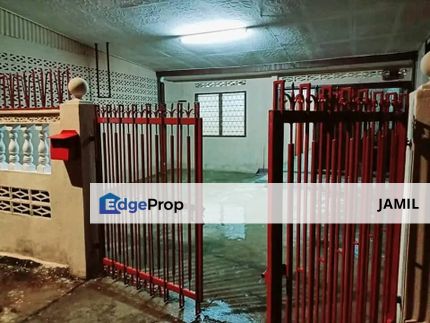 TERES SETINGKAT FULL RENOVATED INTERMEDIATE PANDAMARAN JAYA PELABUHAN KLANG, Selangor, Port Klang