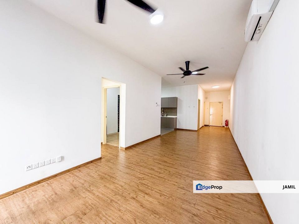 Lakefront Homes 1010 sqft spacious with 2 Carparks | Best Value Unit, Selangor, Cyberjaya