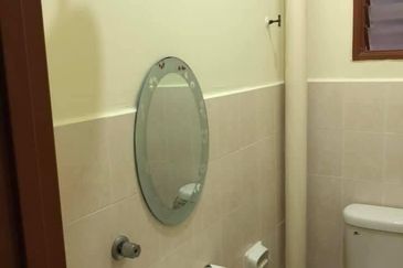 JALAN SP 7/4 BANDAR SAUJANA PUTRA